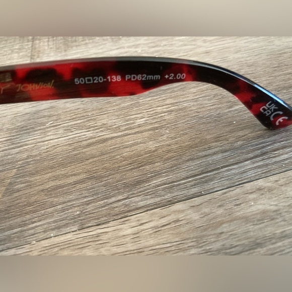 Betsey Johnson Red Tortoise Lisa Reader +2.00 NWOT - Picture 5 of 7